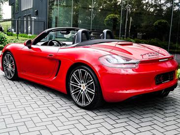 Porsche 981 GTS — photo 10