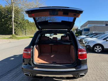 Porsche Cayenne III S — photo 24