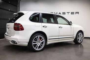 Porsche Cayenne III GTS — photo 4
