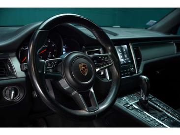 Porsche Macan Electrique GTS — photo 9