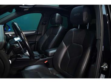 Porsche Macan Electrique GTS — photo 12