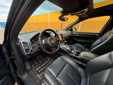 Porsche Cayenne III — photo 8