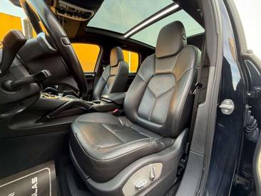 Porsche Cayenne III — photo 11