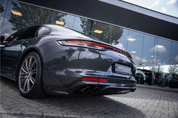 Porsche Panamera II Turbo S E-Hybrid — photo 20