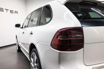 Porsche Cayenne III GTS — photo 31