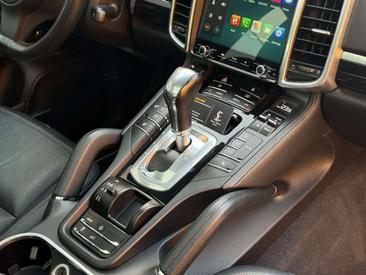 Porsche Cayenne III — photo 24