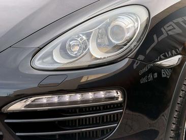 Porsche Cayenne III — photo 33