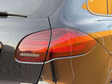 Porsche Cayenne III — photo 42