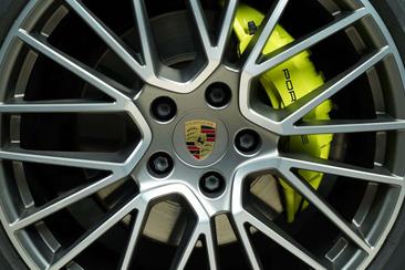 Porsche Cayenne III E-Hybrid Platinum Edition — photo 9
