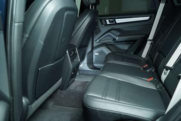 Porsche Cayenne III E-Hybrid Platinum Edition — photo 16