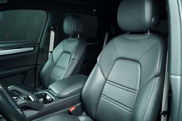 Porsche Cayenne III E-Hybrid Platinum Edition — photo 19