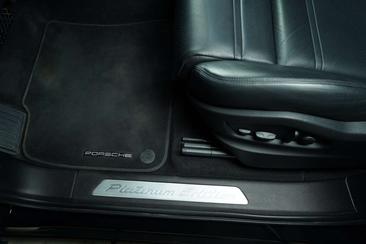 Porsche Cayenne III E-Hybrid Platinum Edition — photo 20