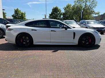 Porsche Panamera II GTS — photo 6
