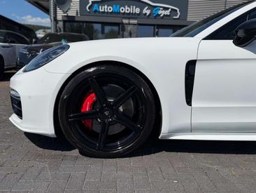 Porsche Panamera II GTS — photo 22
