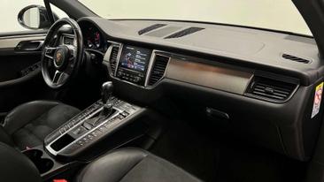Porsche Macan GTS — photo 9