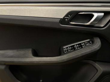 Porsche Macan GTS — photo 17