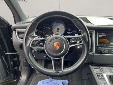 Porsche Macan Electrique S — photo 12