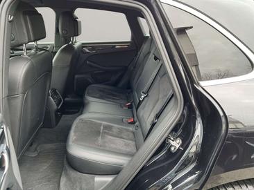 Porsche Macan Electrique S — photo 15