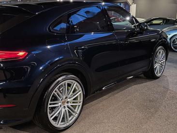 Porsche Cayenne III Turbo S E-Hybrid — photo 7