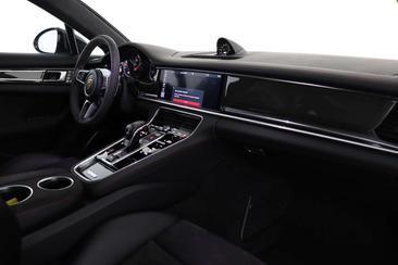 Porsche Panamera II GTS — photo 10