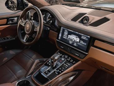 Porsche Cayenne III Turbo S E-Hybrid — photo 13