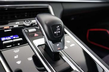 Porsche Panamera II GTS — photo 11