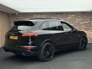 Porsche Cayenne III S, E-Hybrid — photo 2