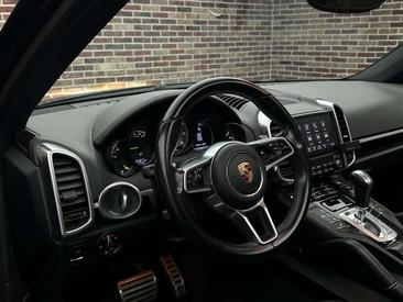 Porsche Cayenne III S, E-Hybrid — photo 3