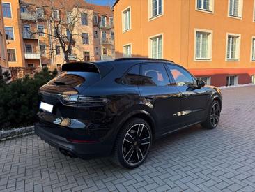 Porsche Cayenne III E-Hybrid Platinum Edition — photo 4