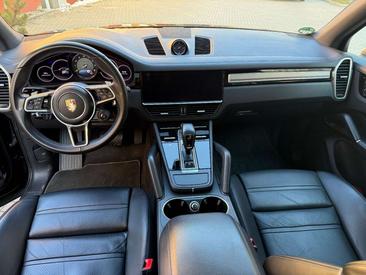 Porsche Cayenne III E-Hybrid Platinum Edition — photo 9