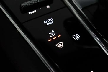 Porsche Panamera II GTS — photo 25