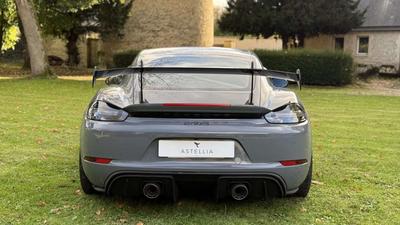 Porsche 718 Cayman GT4 RS