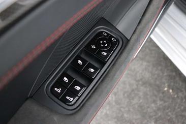 Porsche Panamera II GTS — photo 27