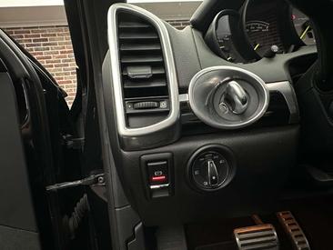 Porsche Cayenne III S, E-Hybrid — photo 23