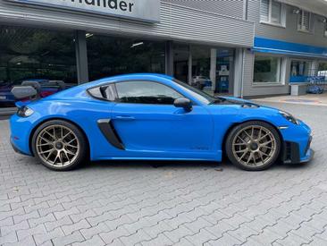 Porsche 718 Cayman GT4 RS — photo 2
