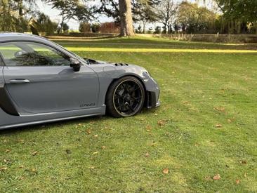 Porsche 718 Cayman GT4 RS — photo 38