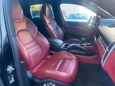Porsche Cayenne III E-Hybrid — photo 11