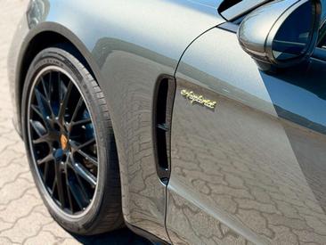 Porsche Panamera 4 E-Hybrid — photo 5