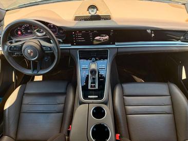 Porsche Panamera 4 E-Hybrid — photo 26