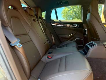 Porsche Panamera 4 E-Hybrid — photo 31