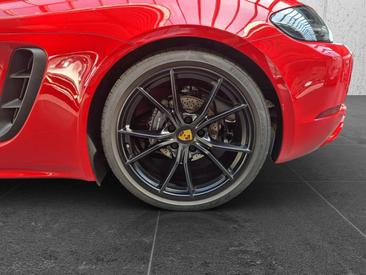 Porsche 718 type 982 Boxster T — photo 11