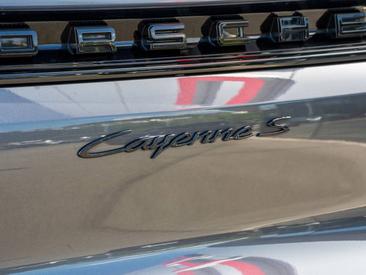Porsche Cayenne III S Coupé — photo 12