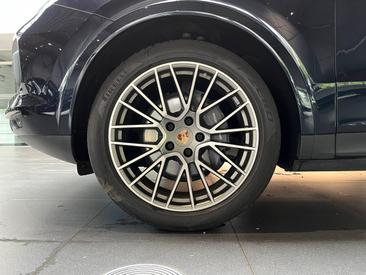 Porsche Cayenne III Coupé Platinum Edition — photo 10