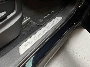 Porsche Cayenne III Coupé Platinum Edition — photo 21