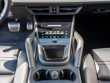 Porsche Cayenne III S Coupé — photo 26