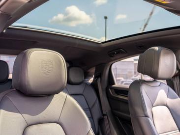 Porsche Cayenne III S Coupé — photo 27