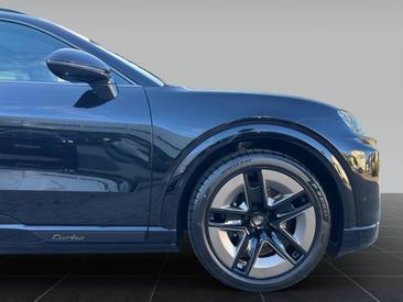 Porsche Cayenne E4 Turbo Electric — photo 10