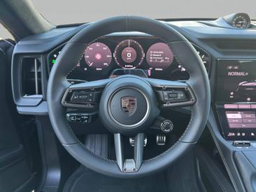 Porsche Cayenne E4 Turbo Electric — photo 13