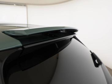 Porsche Cayenne E4 Electric — photo 21