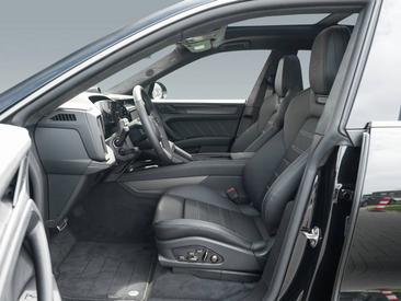 Porsche Cayenne E4 Turbo Electric — photo 16